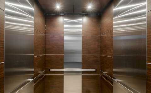 هزینه بازسازی و تزئینات کابین آسانسور